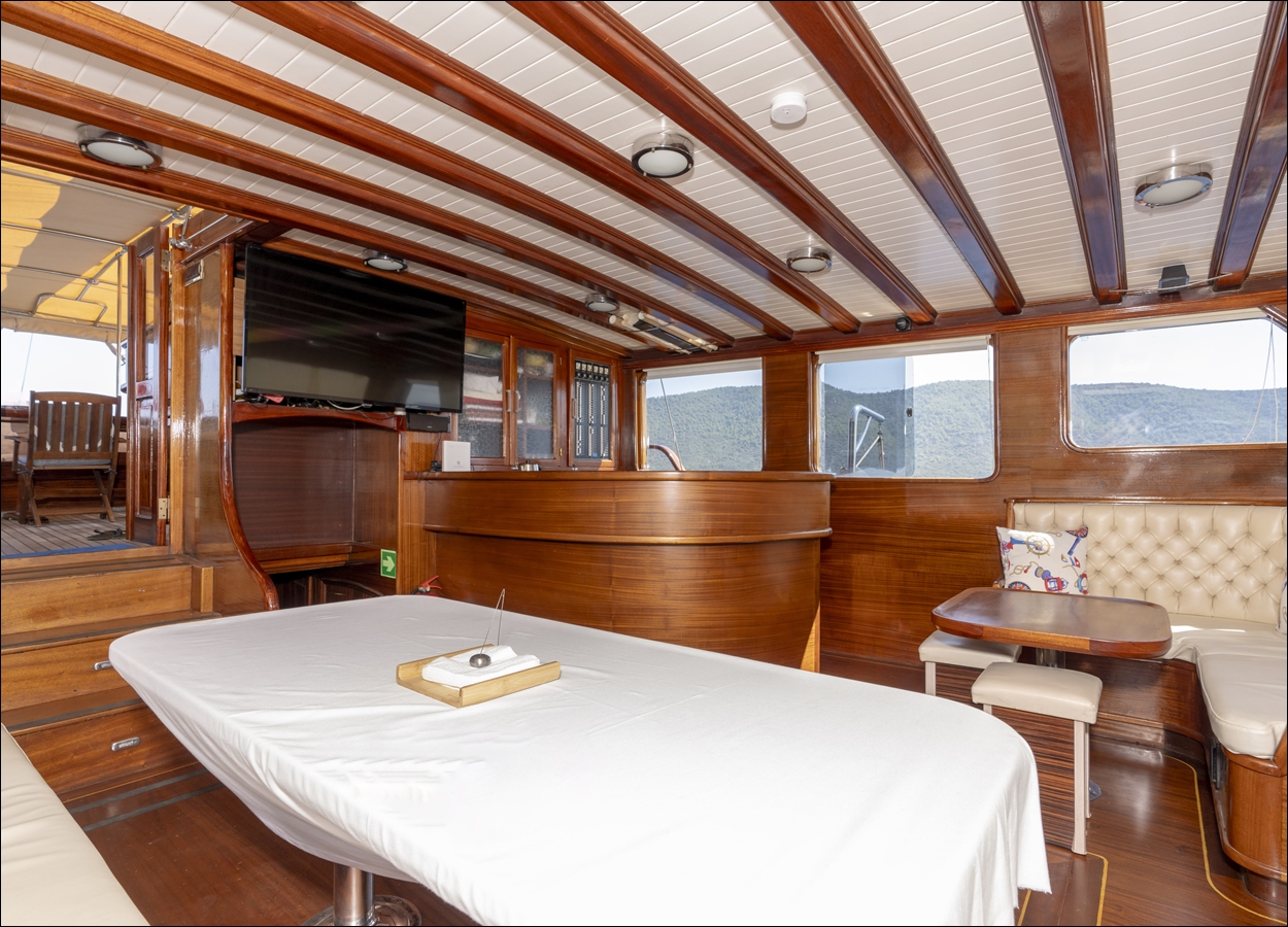 FURKAN III -DORİS ( LUX YACHT)